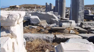 The Agora of  Competaliasts: a brotherhood of freedmen who worshipped the Roman gods of crossroads in Delos (ca 2nd c. BC)