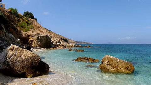Μετά από ένα σύντομο ταξίδι 30 λεπτών βρίσκεστε στην Πάρο