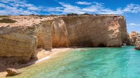 Που φημίζονται για τα κρυστάλλινα, γαλαζοπράσινα νερά
