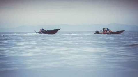 Το σκάφος μπορεί να φιλοξενήσει έως και 6 άτομα