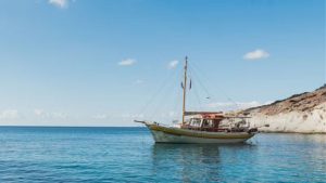 Main photo for Ολοήμερη Κρουαζιέρα με Παραδοσιακό Σκάφος από την Αλυκή της Πάρου