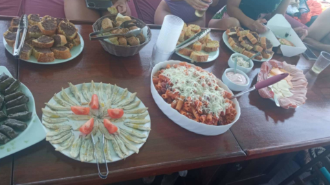 Greek and Italian specialties for lunch