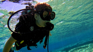 Have fun underwater with your friends or family