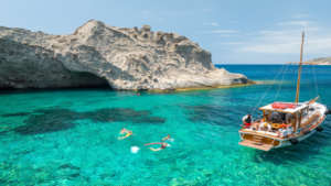 Εξερευνήστε ανέγγιχτες παραλίες προσβάσημες μόνο από τη θάλασσα και τη σιωπή