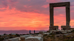 Περιπατητική Ξενάγηση στο Ενετικό Κάστρο - Ιστορία, Μυθολογία & Πολιτισμός στο Ηλιοβασίλεμα photo