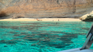 Κάντε τον γύρο του Κάτω Κουφονησίου και εξερευνήστε ανέγγιχτες ακτές