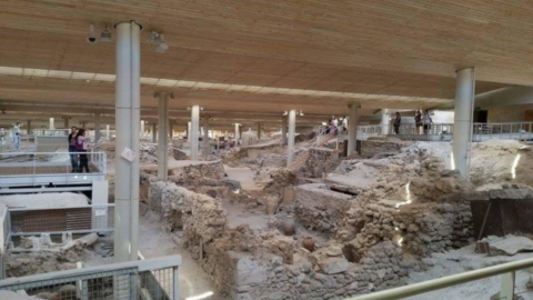 Explore the amazing Akrotiri excavations 