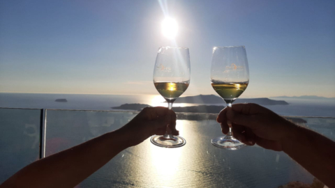 Στην υγειά σας με μία από τις καλύτερες θέες του κόσμου