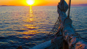 Βίντεο για Κρουαζιέρα 2 ωρών στο Ηλιοβασίλεμα από τη Μύκονο γύρω από τη Δήλο