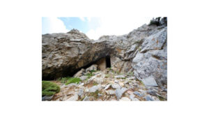 The entrance of the cave of Zeus