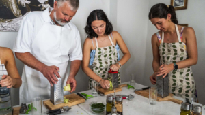 Μάθημα Μαγειρικής στη Χώρα της Νάξου - Φτιάξτε Παραδοσιακά Ορεκτικά και Χωριάτικη Σαλάτα photo