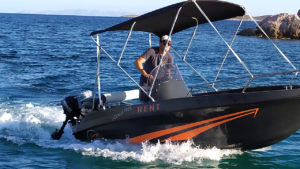 Equipped with a powerful 30HP engine