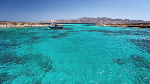 Τα μοναδικά χρώματα της θάλασσας στα Παντερονήσια
