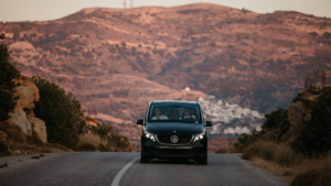 Ταξιδέψτε με άνεση και στυλ σε ένα πολυτελές όχημα