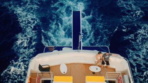 Relax at the sundeck with your company