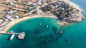 Τα καθαρά νερά της Αγίας Άννας στη Νάξο