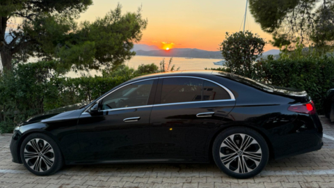 The comfortable car for 1-3 guests