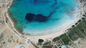 Η μαγευτική παραλία στο Δεσποτικό