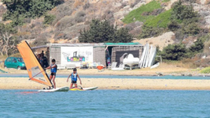 Stand up and ride the wind while learning in a controlled seaside environment